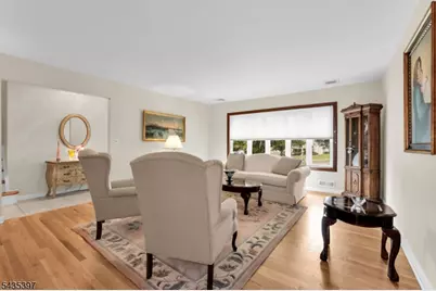 23 Ridge Ct, Cedar Grove, NJ 07009 - Photo 5