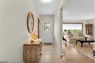 23 Ridge Ct, Cedar Grove, NJ 07009 - Photo 3