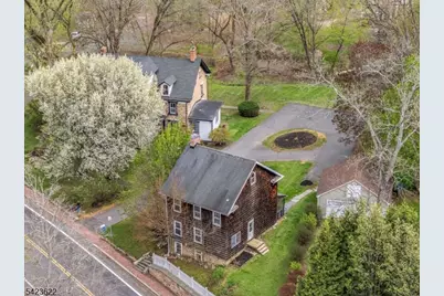 19 E Mill Rd, Washington Township, NJ 07853 - Photo 5