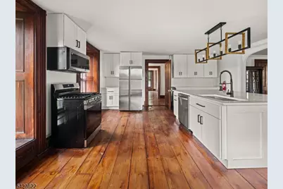 19 E Mill Rd, Washington Township, NJ 07853 - Photo 15