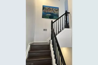 182 Brittany Ct #221, Clifton, NJ 07013 - Photo 3