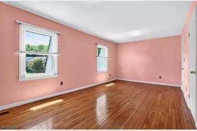 4 Wareham Ct, Scotch Plains Township, NJ 07076 - Photo 23