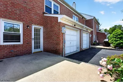 4 Wareham Ct, Scotch Plains Township, NJ 07076 - Photo 33