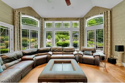 127 Waughaw Rd, Montville Township, NJ 07082 - Photo 9