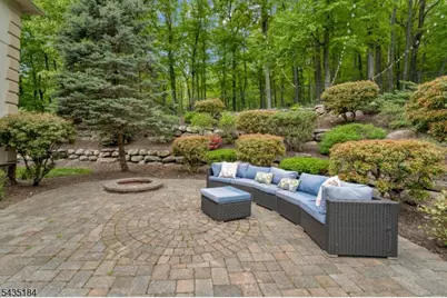 127 Waughaw Rd, Montville Township, NJ 07082 - Photo 47