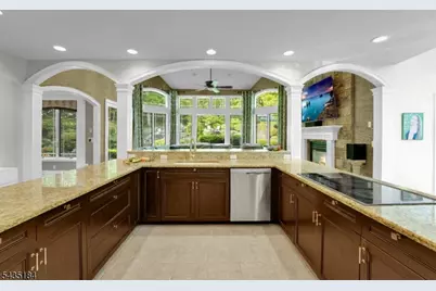 127 Waughaw Rd, Montville Township, NJ 07082 - Photo 13