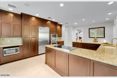 127 Waughaw Rd, Montville Township, NJ 07082 - Photo 11