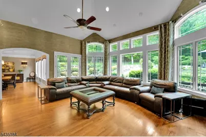127 Waughaw Rd, Montville Township, NJ 07045 - Photo 9