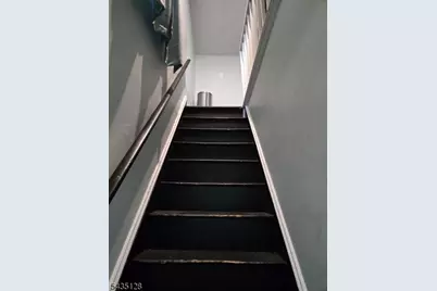 24 Sanford St, Trenton, NJ 08618 - Photo 9