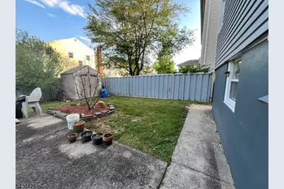 1029 Gifford Ct, Union Township, NJ 07083 - Photo 17