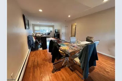 1029 Gifford Ct, Union Township, NJ 07083 - Photo 5