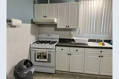 1029 Gifford Ct, Union Township, NJ 07083 - Photo 15