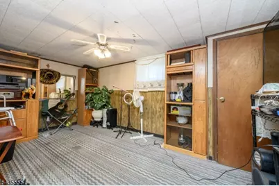 405 Kennedy Dr, Linden, NJ 07036 - Photo 21