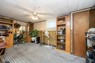 405 Kennedy Dr, Linden, NJ 07036 - Photo 21