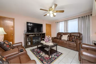 405 Kennedy Dr, Linden, NJ 07036 - Photo 5
