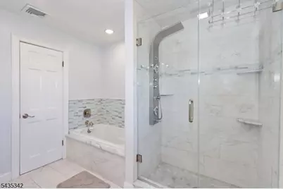 400 Madison Hill Rd, Clark Township, NJ 07066 - Photo 27