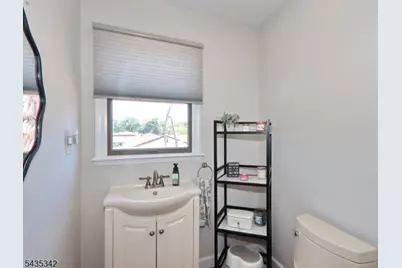 400 Madison Hill Rd, Clark Township, NJ 07066 - Photo 19
