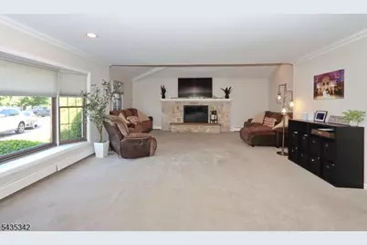 400 Madison Hill Rd, Clark Township, NJ 07066 - Photo 15
