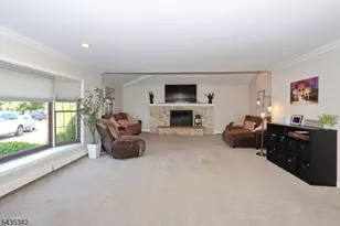 400 Madison Hill Rd, Clark Township, NJ 07066 - Photo 15