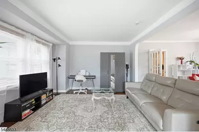 13-33 George St 2X, Fair Lawn, NJ 07410 - Photo 5