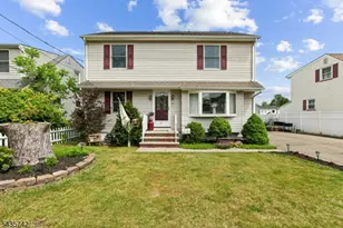 27 W James Pl, Woodbridge Township, NJ 08830 - Photo 1