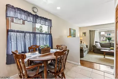 27 W James Pl, Woodbridge Township, NJ 08830 - Photo 13