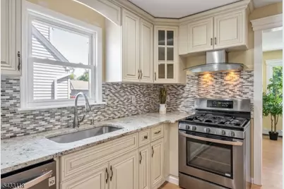 20 Riverview Cir, Little Falls Township, NJ 07424 - Photo 13