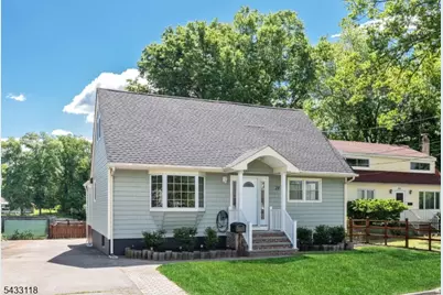 20 Riverview Cir, Little Falls Township, NJ 07424 - Photo 1