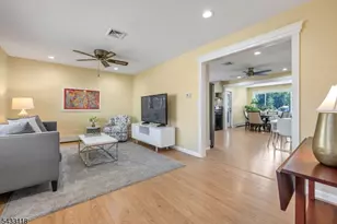 20 Riverview Cir, Little Falls Township, NJ 07424 - Photo 9
