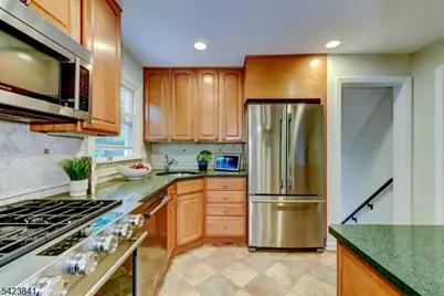 110 Woodland Rd, New Providence, NJ 07974 - Photo 11