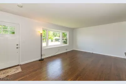194 Whippany Rd, Hanover Township, NJ 07981 - Photo 7