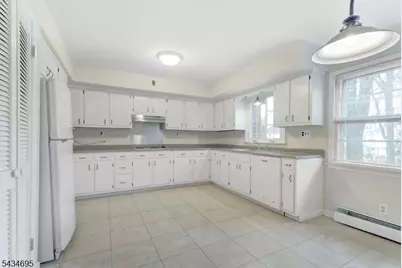 26 Rawley Pl, Millburn, NJ 07041 - Photo 7