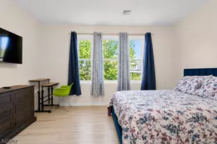 72 Seymour Ave, Newark, NJ 07108 - Photo 31