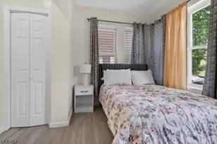 72 Seymour Ave, Newark, NJ 07108 - Photo 23
