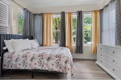 72 Seymour Ave #1, Newark, NJ 07108 - Photo 17