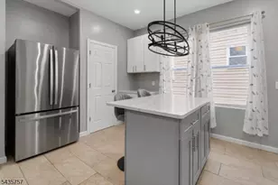 72 Seymour Ave, Newark, NJ 07108 - Photo 25