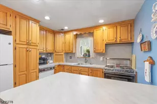 61 Beech St, Woodbridge Township, NJ 08863 - Photo 13