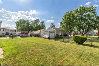 61 Beech St, Woodbridge Township, NJ 08863 - Photo 9