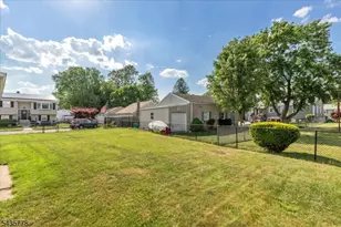 61 Beech St, Woodbridge Township, NJ 08863 - Photo 9