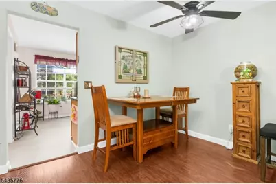 1404 Cobblestone Ct, Raritan Township, NJ 08822 - Photo 5