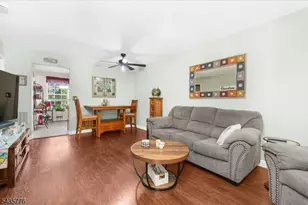 1404 Cobblestone Ct, Raritan Township, NJ 08822 - Photo 3