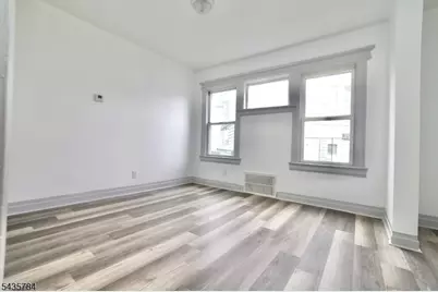 240-242 Sunset Ave, Newark, NJ 07106 - Photo 7
