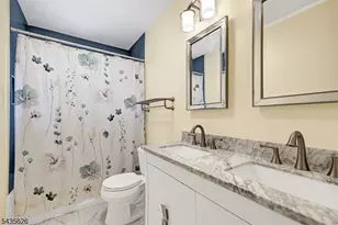 21 Hillery Dr, Mount Olive, NJ 07836 - Photo 15