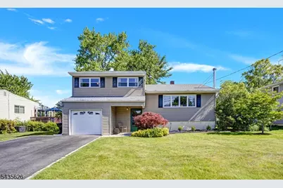 21 Hillery Dr, Mount Olive, NJ 07836 - Photo 1