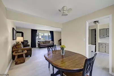 21 Hillery Dr, Mount Olive, NJ 07836 - Photo 13