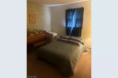 35 Garside Pl, Clark Township, NJ 07066 - Photo 7