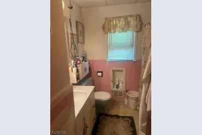 35 Garside Pl, Clark Township, NJ 07066 - Photo 9