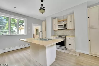 475 Berkeley Ave, South Orange, NJ 07079 - Photo 35