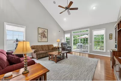 717 Thistle Hill Ln, Franklin Township, NJ 08873 - Photo 23