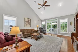 717 Thistle Hill Ln, Franklin Township, NJ 08873 - Photo 23